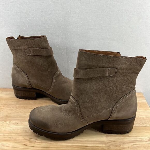 Bueno Fast Bootie- Taupe Nubuck- EU Size 42 (US 11)- NIB - Picture 4 of 7